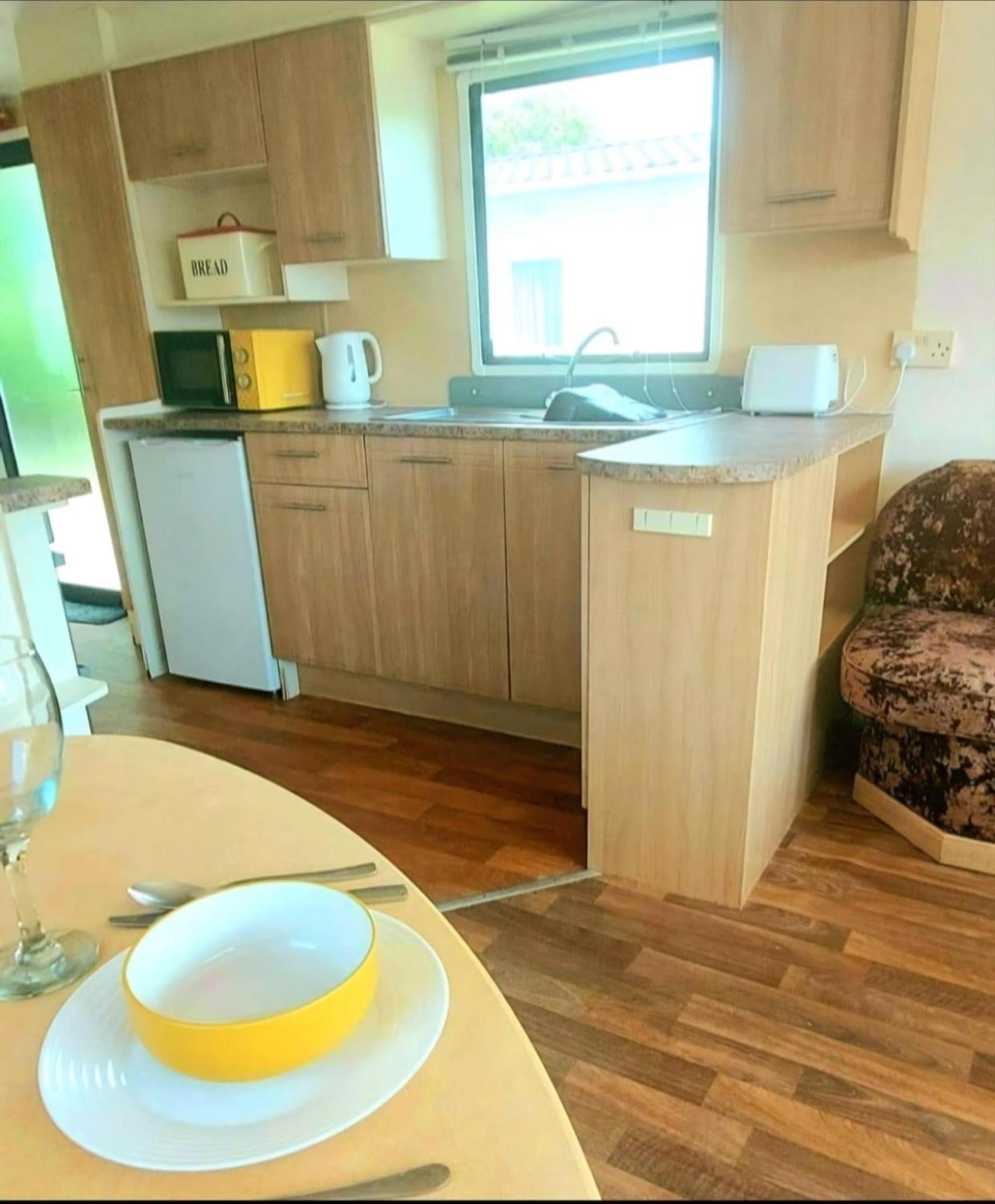 Southminster Homely 6 Berth Caravan At Steeple Bay In Essex Ref 36017D מראה חיצוני תמונה